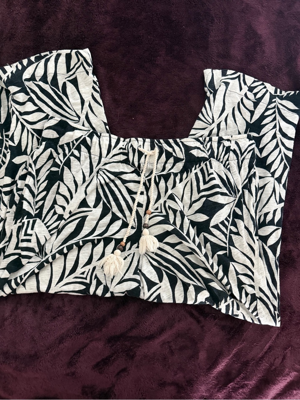 Nicole Miller Black and White Leaf-Print Top with Tassel Tie